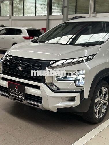 Mitsubishi Xpander Cross 2023 Trắng siêu đẹp