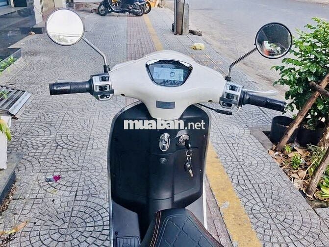 XE Vespa 50CC 2024 Trắng 1300km