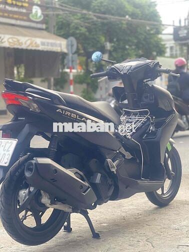 Honda Airblade Đen 4V 2022 bỏ mẫu