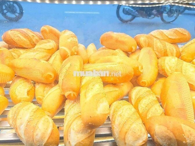 Tuyển 5 nhân viên bán bánh tại lò