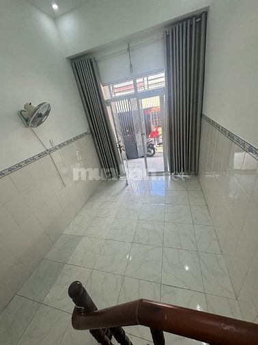 Cho thuê nhà Tân Thới Hiệp 21, Q12, 3,5m x 12m, 1pn kín,1 hở. 