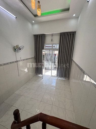 Cho thuê nhà Tân Thới Hiệp 21, Q12, 3,5m x 12m, 1pn kín,1 hở. 