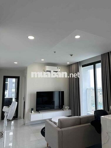 căn hộ ngay quốc lộ 13 tặng full nội thất