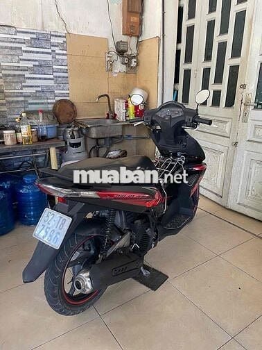 Honda Air Blade lên dàn áo thái ổ khoá Smartkey