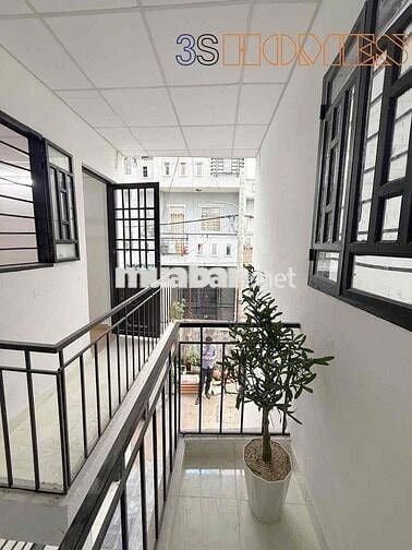 Nhà Cho Thuê 1 Trệt 1 Lầu Gác 2M Ban Công ngay Bình Trị Đông