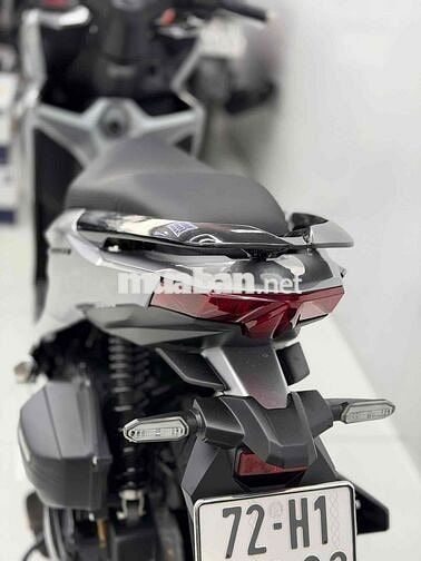 Honda Vario 150 Bạc