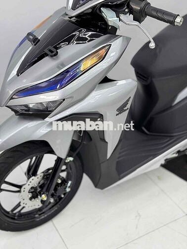Honda Vario 150 Bạc