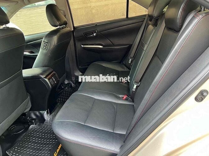 Toyota Camry 2.5 Q 2017 Ghi vàng 130.000 km