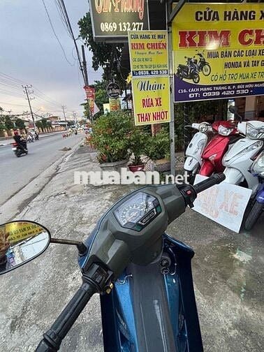 Suzuki Viva R Xanh Cả nam và nữ