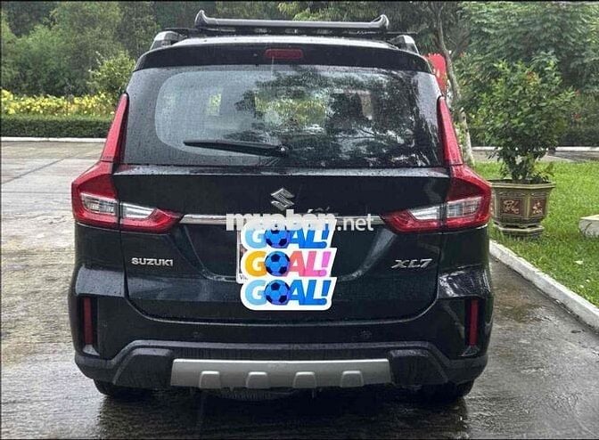 Suzuki XL7 Đen Xe gia đình