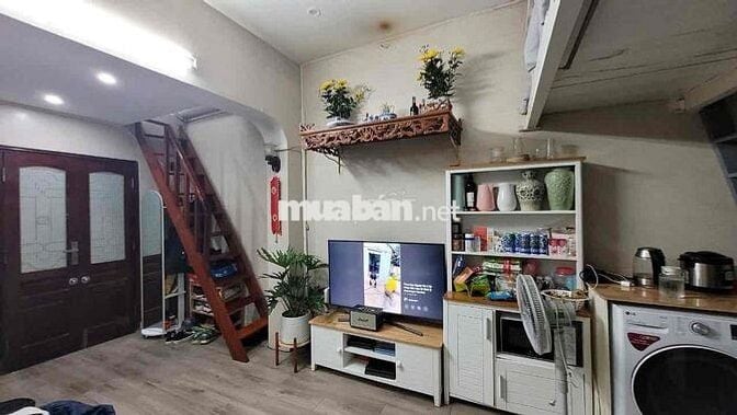 Cho thuê nhà phố Nguyễn Biểu, Hà Nội