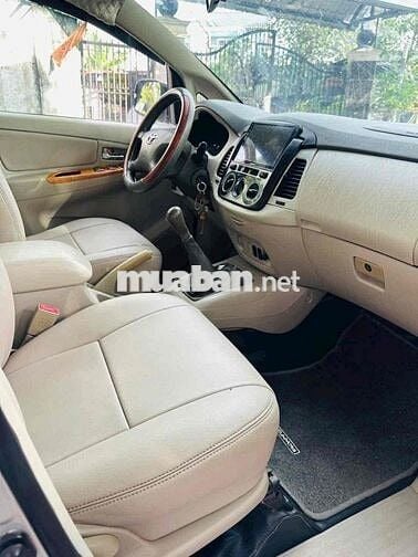 Toyota Innova 2.0G 2009 Bạc 7 chỗ
