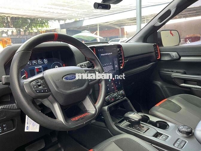 Ford Raptor 2025 Màu xám - Odo 2 vạn