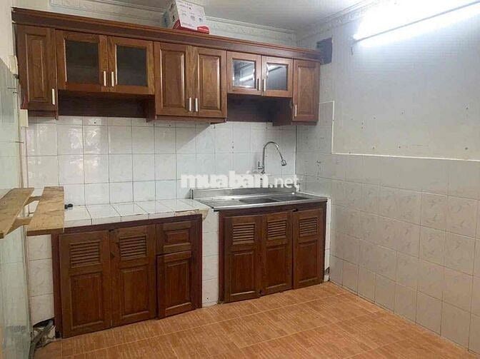 💰 NHÀ GẦN BV HỒNG ĐỨC - TRỆT LẦU 3PN 3WC - Ở NHÓM BẠN, GĐ ĐÔNG NGƯỜI