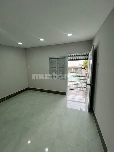 Nhà 2// Phường Vườn Lài bán hoặc cho thuê nguyên căn