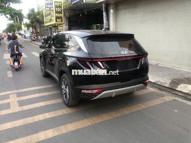 Hyundai Tucson 2024 2.0 ATH đặc biệt Đen