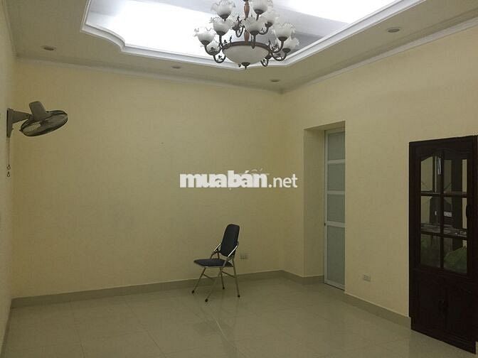 Bán/ cho thuê nhà riêng 3 tầng, ở ngõ 101 Lò Đúc