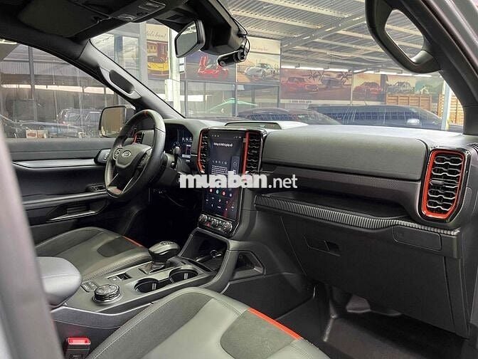 Ford Raptor 2025 Màu xám - Odo 2 vạn