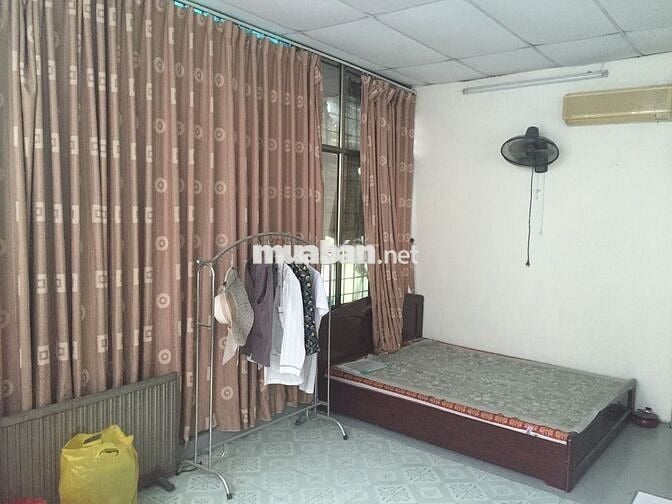 Bán/ cho thuê nhà riêng 3 tầng, ở ngõ 101 Lò Đúc