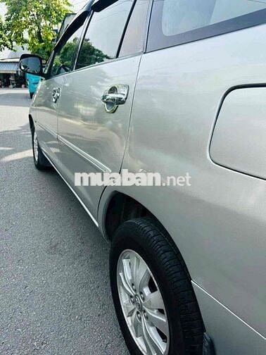 Toyota Innova 2.0G 2009 Bạc 7 chỗ