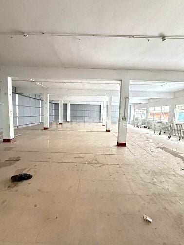 CHO THUÊ KHO - Văn Phòng Quận 10, HCM Diện tích:  Trệt 100m2 và 300m2