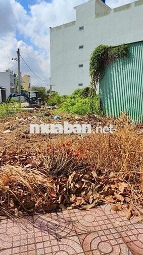 Đất full thổ ở ubnd xã Mỹ Lộc 98m2 giá còn 580tr