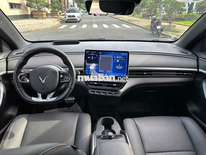 VF6 PLUS 23 - MUA PIN - LƯỚT 23.000KM - FREE SẠC