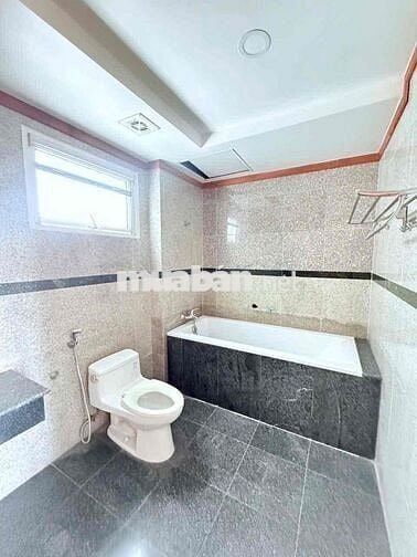 CH Phú Hoàng Anh Nhà Bè cho thuê 3PN 2WC ở liền được nhà cơ bản