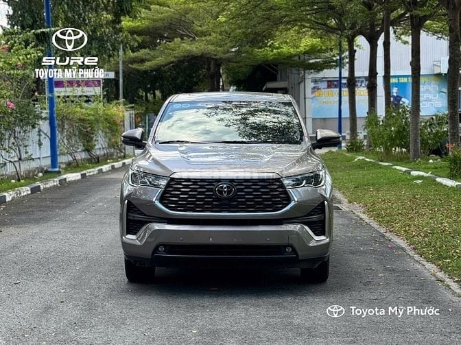 🚘 Toyota Innova cross 2.0HEV - Màu nâu sang trọng, giá ưu đãi mạnh