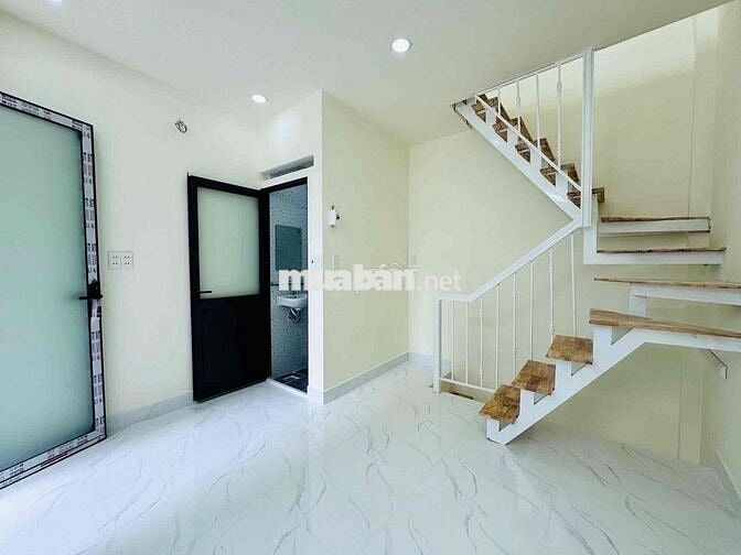 Khu Phan Xích Long DTSD 45m2 , cách 1 căn ra hẻm xe hơi chỉ 4tỷ còn TL