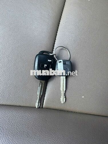 Toyota Vios 2015 Bạc 5 chỗ