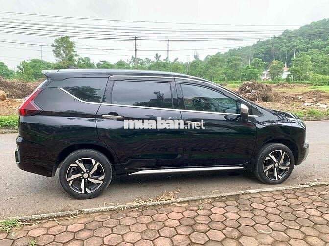 Mitsubishi Xpander Premium 2024 19.000 km Đen