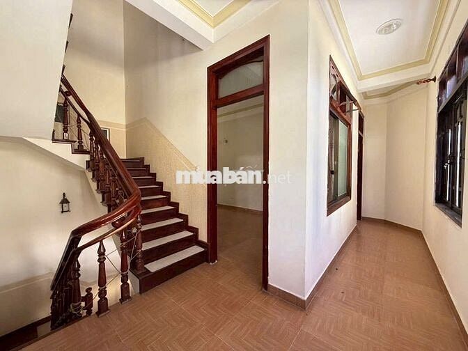 Bán căn villa nhà phố 2 mặt tiền ở và kinh doanh được