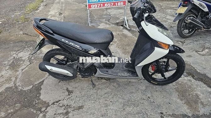 Honda Click 2010 Đen Trắng