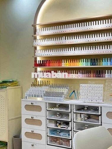 Tuyển thợ nail Quận 7, Nhà Bè