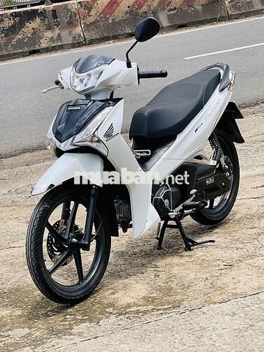 Honda Future 2025 Trắng Đen 4.700km