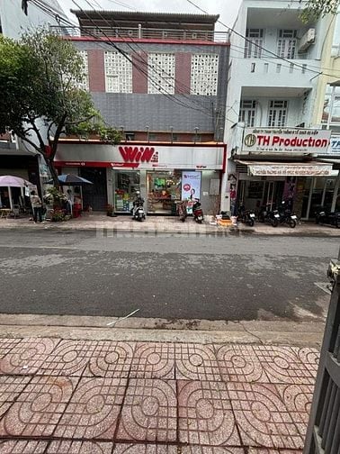 Cho thuê văn phòng đại diện tại 95 Ca Văn Thỉnh, P.11, Q.Tân Bình