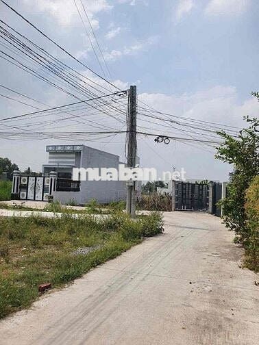 Đất Mỹ Lộc -Cần Giuộc 106m2 full thổ shr nở hậu gần DT835 giá 600tr