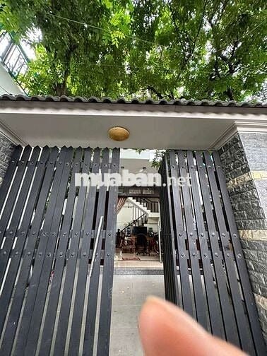 Nhà Hẻm Xe Hơi Vô Nhà 5x20 2Lầu 3pn 2wc 