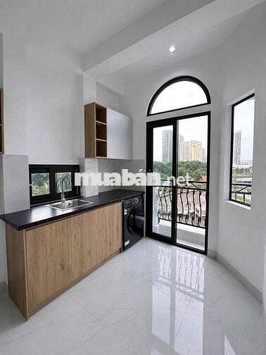 CĂN HỘ VIP NHẤT LƯƠNG THẾ VINH _ GẦN ĐH HÀ NỘI _ VIEW MẶT HỒ SIÊU ĐẸP