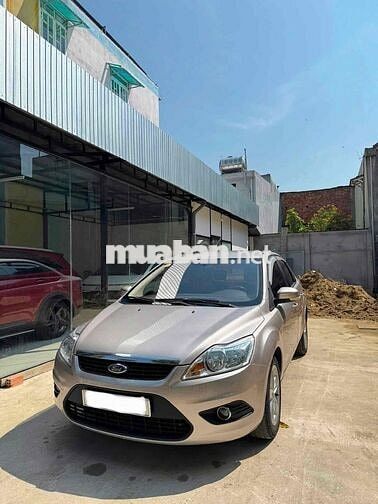 Ford Focus 2011 Số sàn Vàng cát