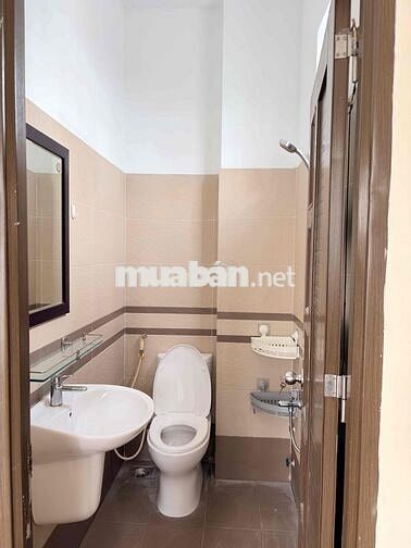 Nguyên căn đẹp 2pn 3wc hẻm XVNT, P21, gần Cầu Thị Nghè