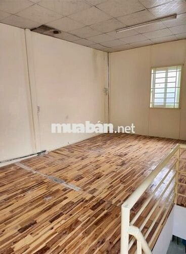 Cho thuê nhà nguyên căn hẻm 64 Nguyễn Khoái, Quận 4.