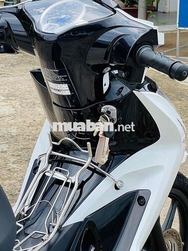 Honda Future 2025 Trắng Đen 4.700km