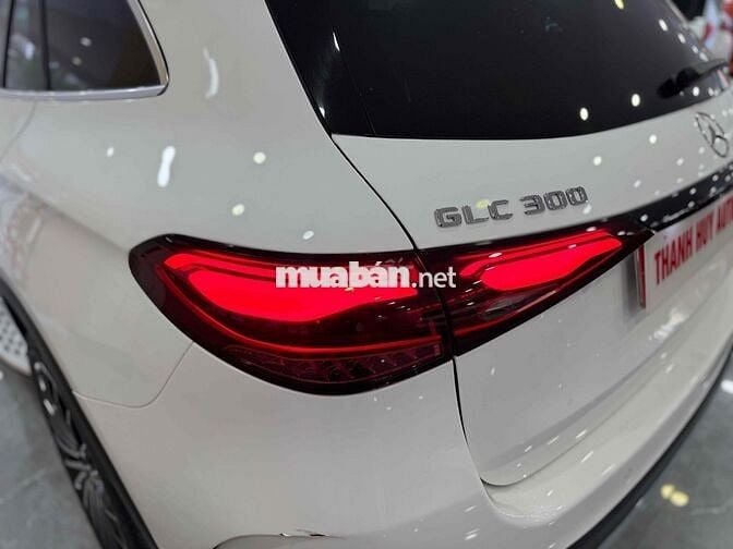 ♥️GLC 300 MODEL 2025 10.000KM ❤️