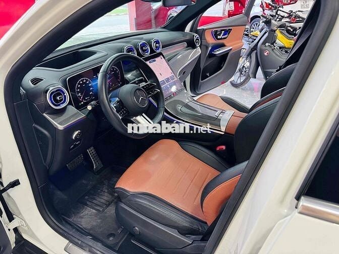 ♥️GLC 300 MODEL 2025 10.000KM ❤️