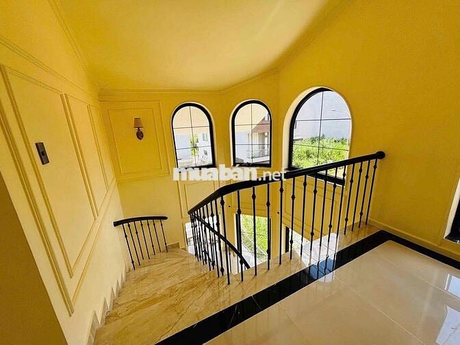 Tìm chủ nhân cho căn villa sân vườn đường an sơn phường 4