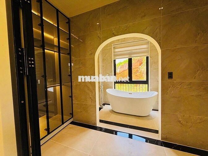 Tìm chủ nhân cho căn villa sân vườn đường an sơn phường 4