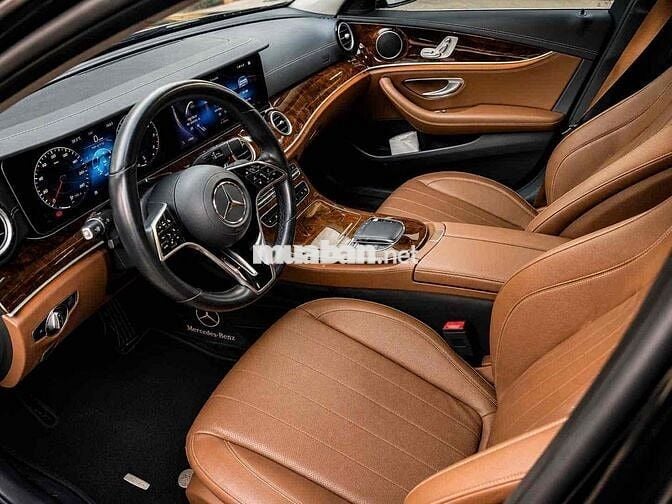 Mercedes E200 Exclusive Sx 2021 Đen/Nâu Sang Trọng