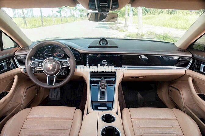 Porsche Panamera 4 Executive Model 2019 Đỏ/Be còn